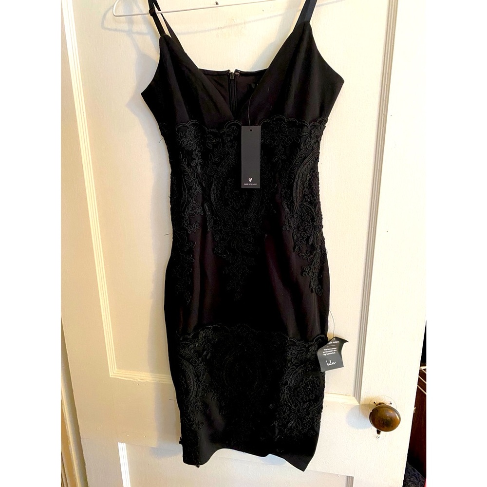 Lulus Body Con Lace Dress Size XS NWT